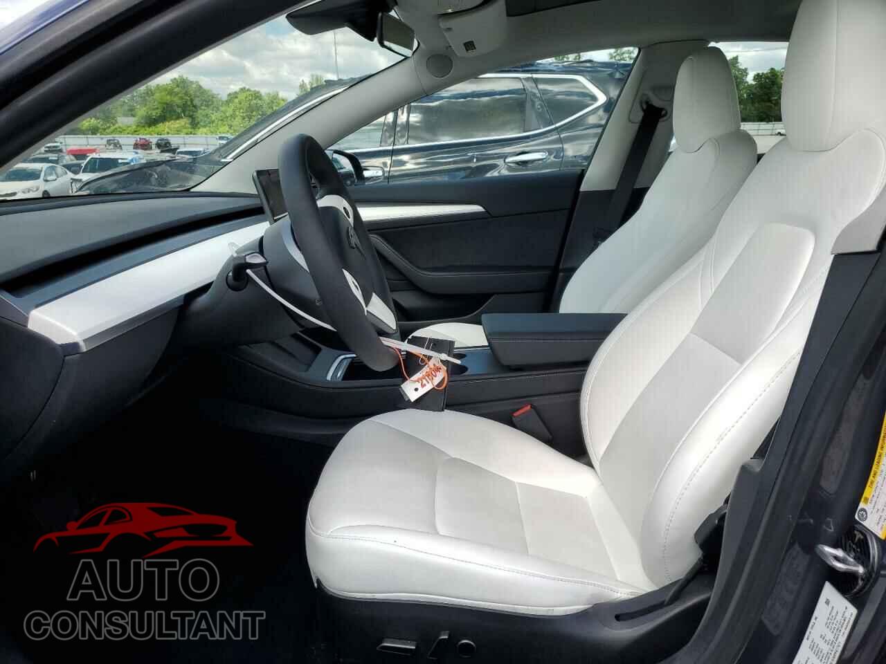 TESLA MODEL 3 2023 - 5YJ3E1EA0PF677471