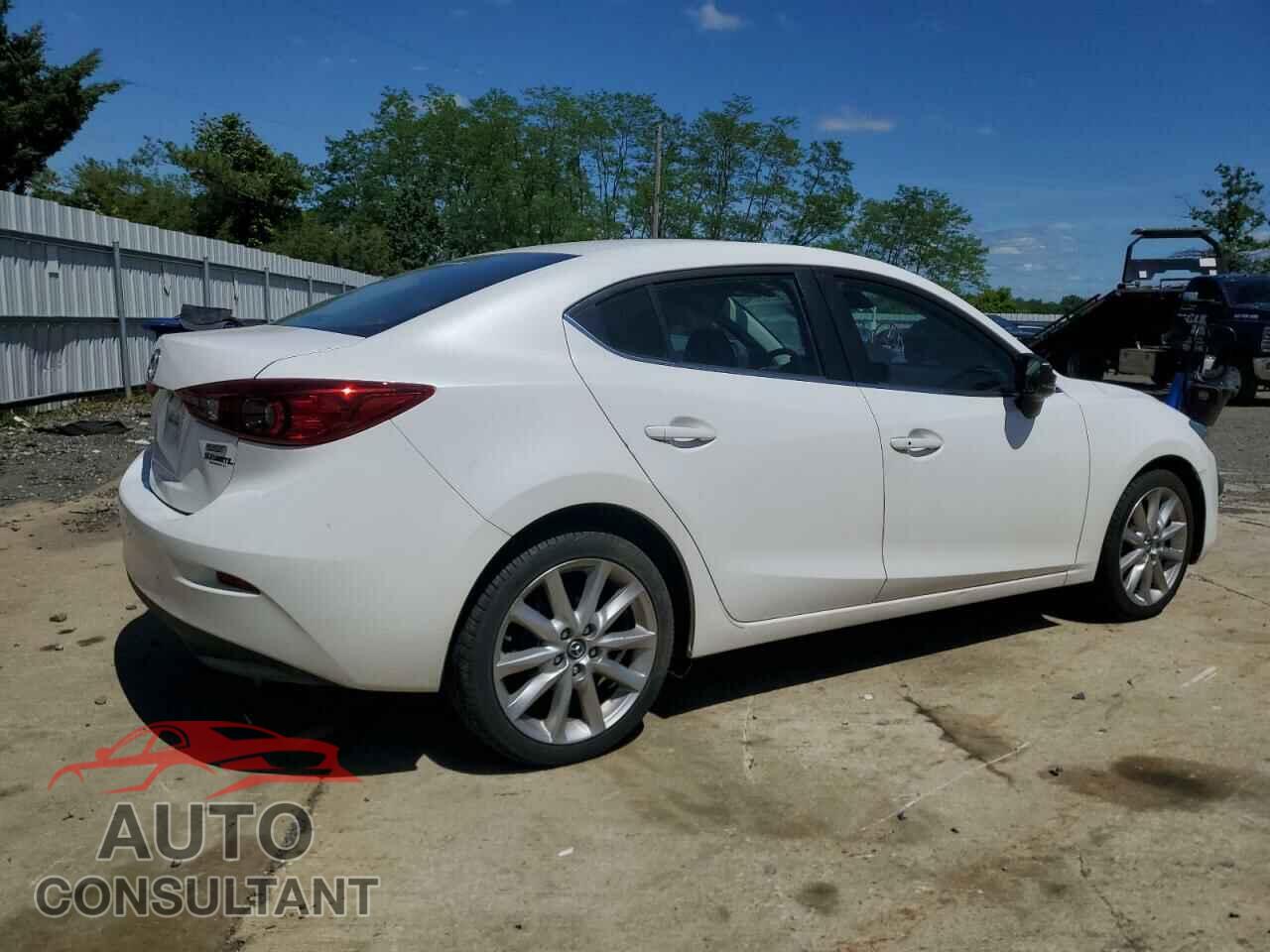 MAZDA 3 2017 - 3MZBN1V7XHM148538
