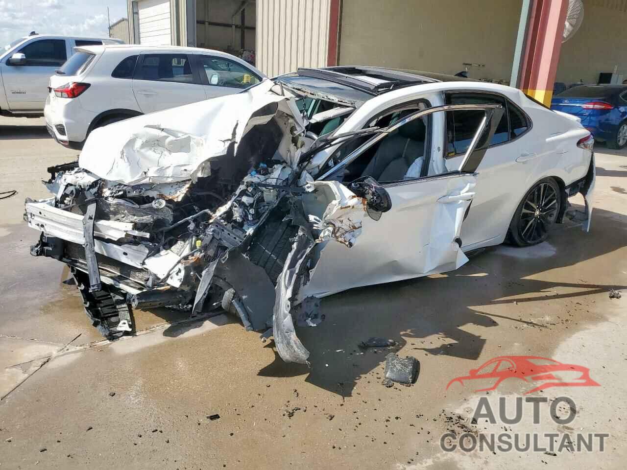 TOYOTA CAMRY 2022 - 4T1K61AK4NU017456