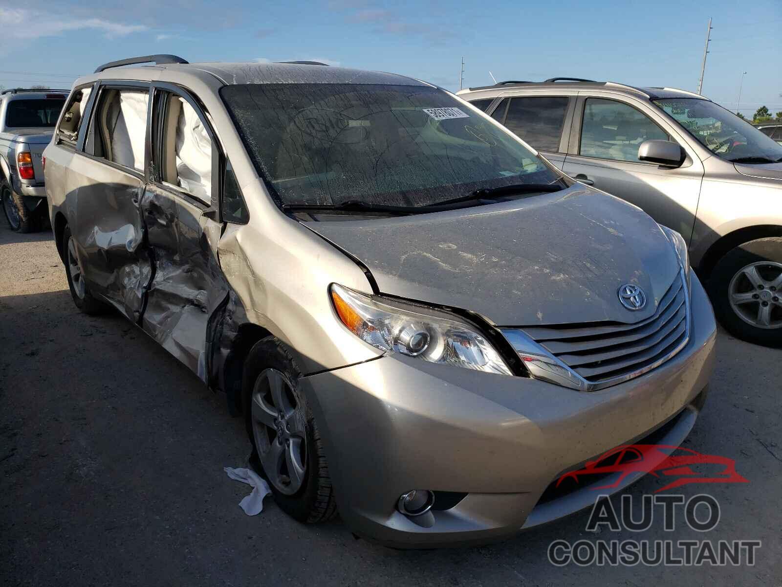 TOYOTA SIENNA 2017 - 5TDKZ3DC1HS839801