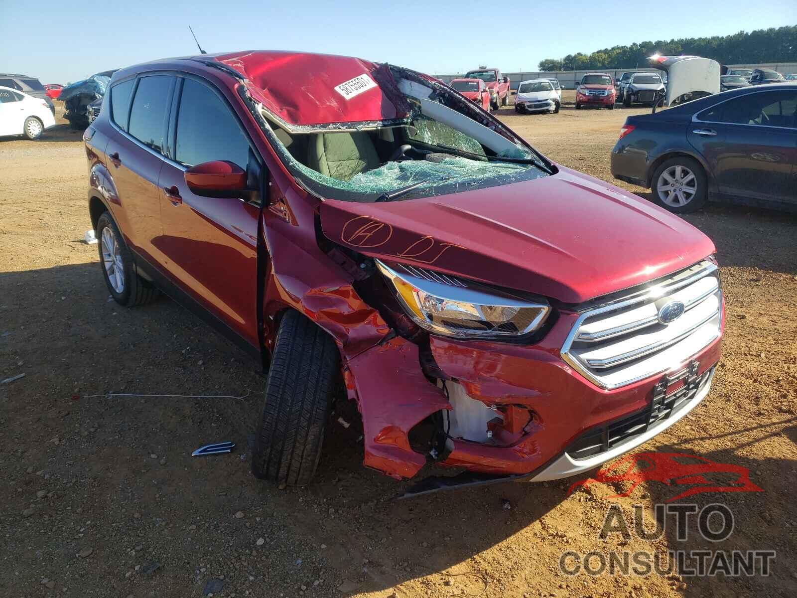 FORD ESCAPE 2019 - 1FMCU0GD1KUB56663