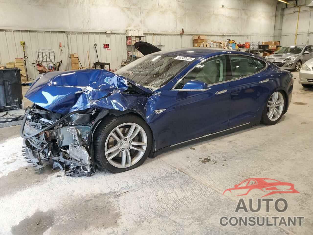 TESLA MODEL S 2015 - 5YJSA1E27FF111550