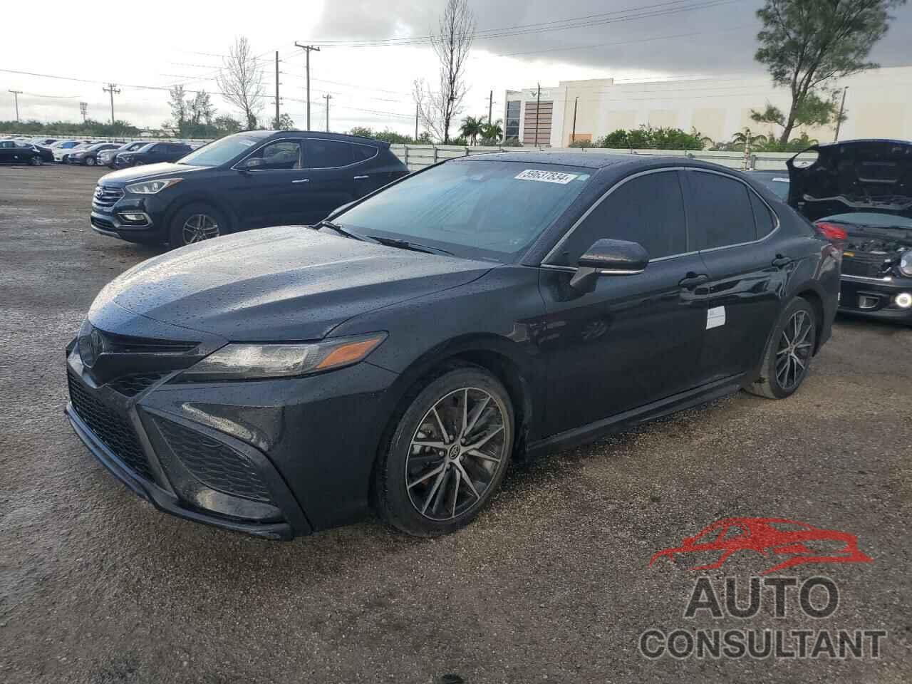TOYOTA CAMRY 2022 - 4T1G11AK8NU678542