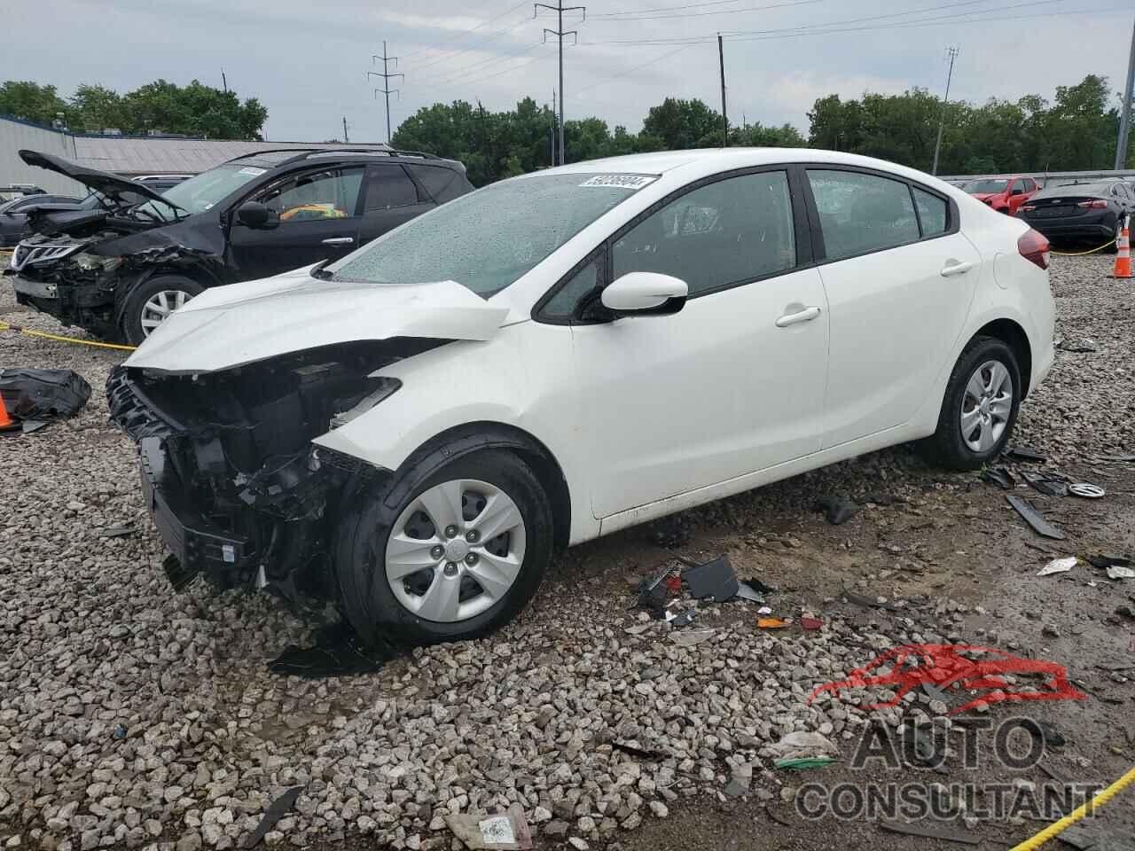 KIA FORTE 2018 - 3KPFK4A74JE283244