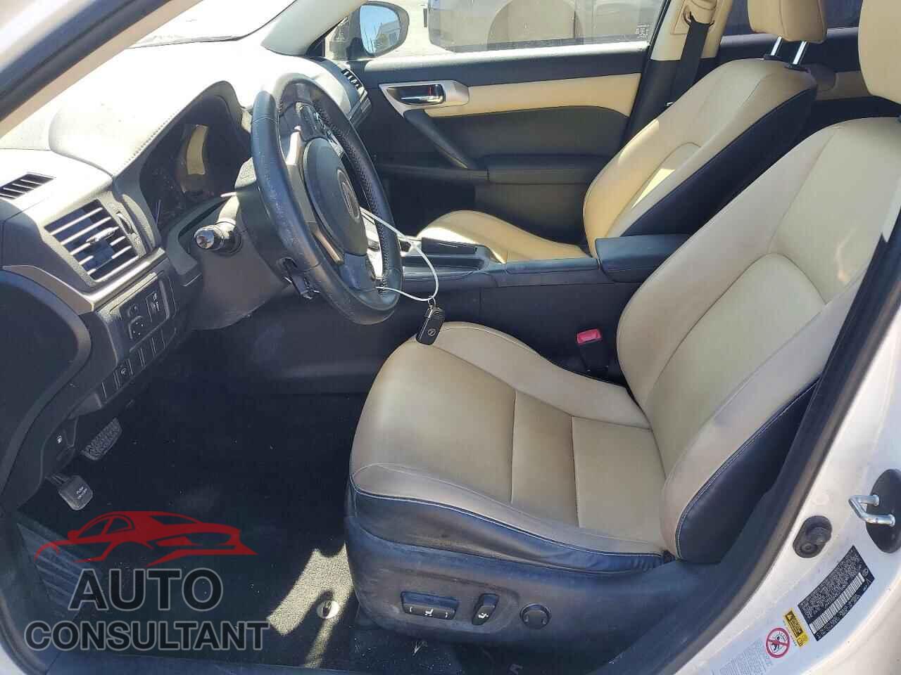 LEXUS CT 200 2014 - JTHKD5BH8E2195899