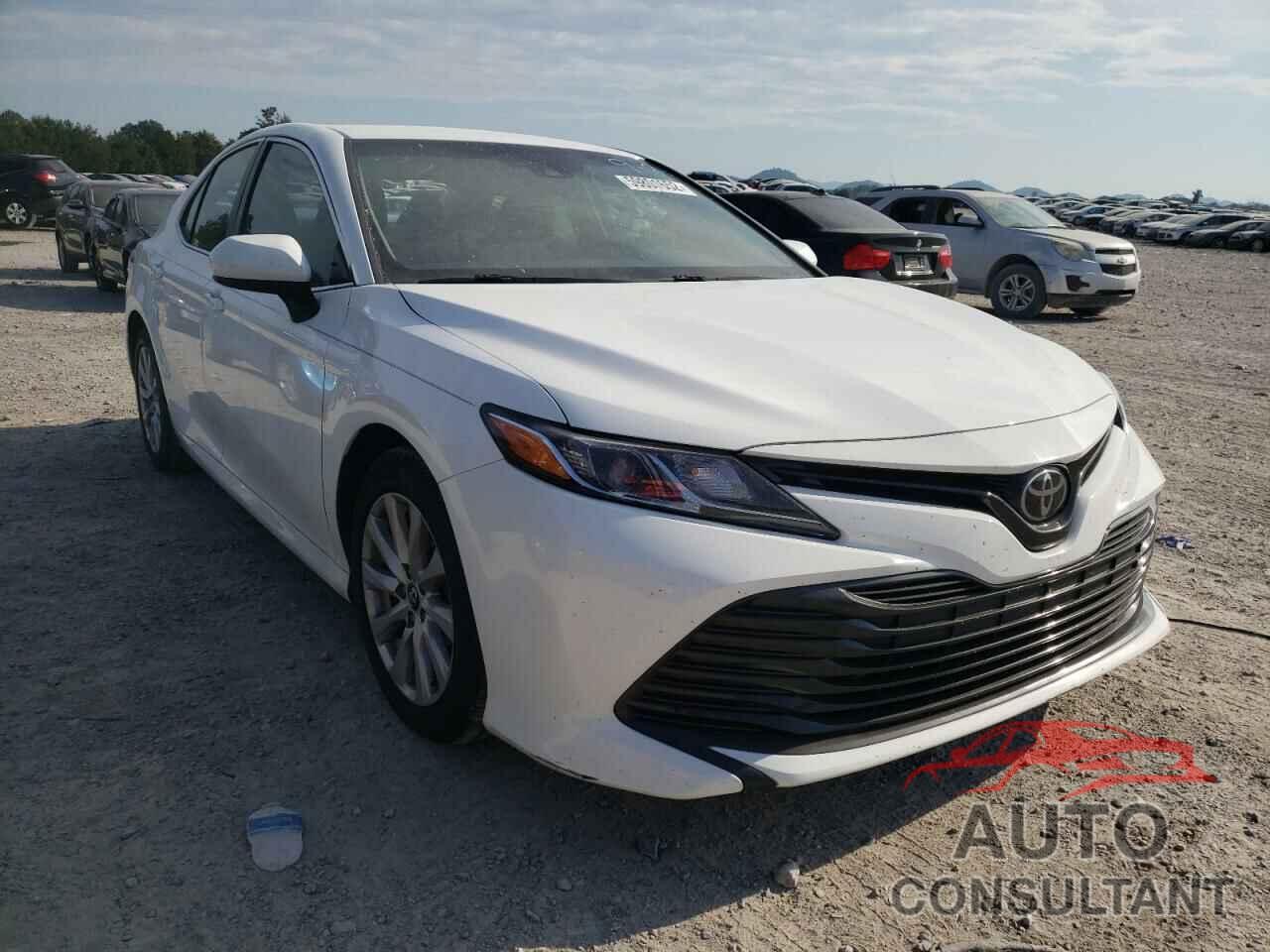 TOYOTA CAMRY 2018 - 4T1B11HK7JU074667