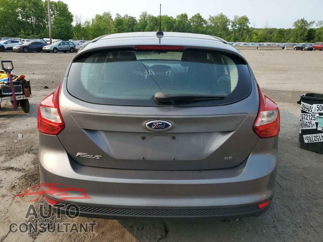 FORD FOCUS 2014 - 1FADP3K28EL272501