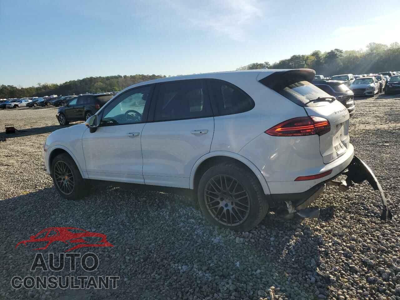 PORSCHE CAYENNE 2017 - WP1AA2A23HKA91129