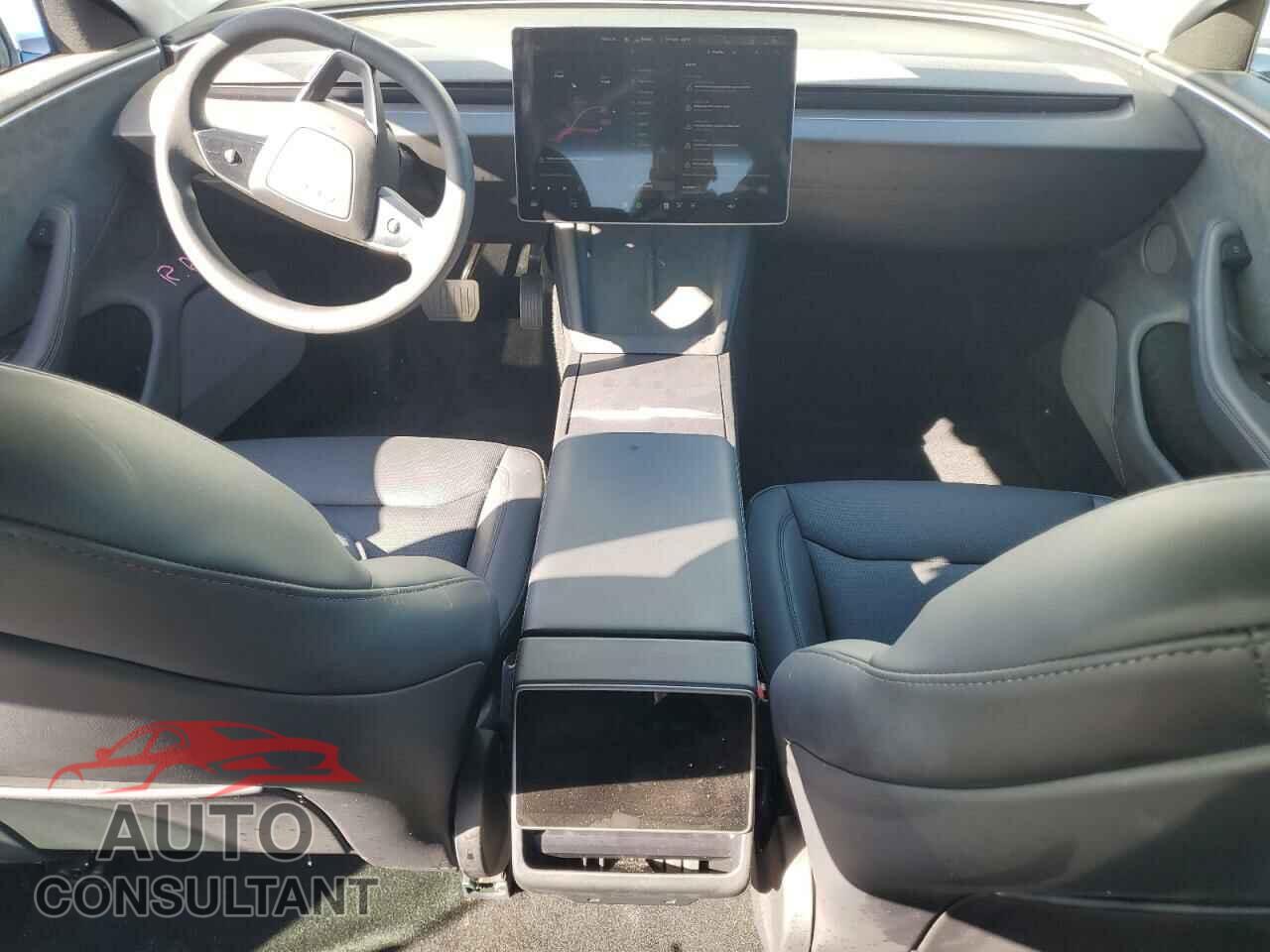 TESLA MODEL 3 2024 - 5YJ3E1EB9RF759355