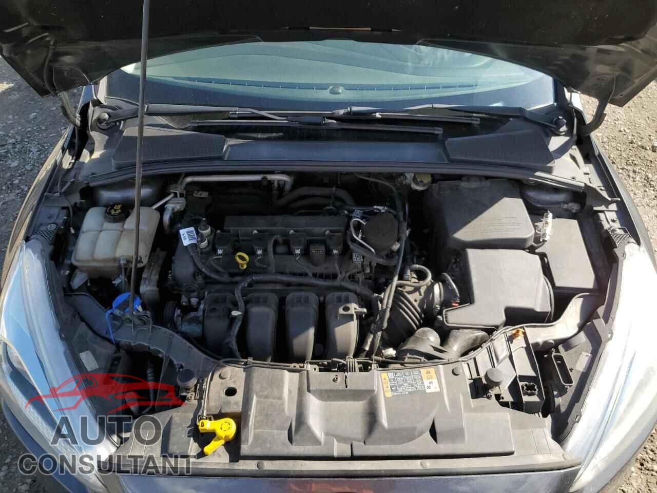 FORD FOCUS 2015 - 1FADP3E26FL269836