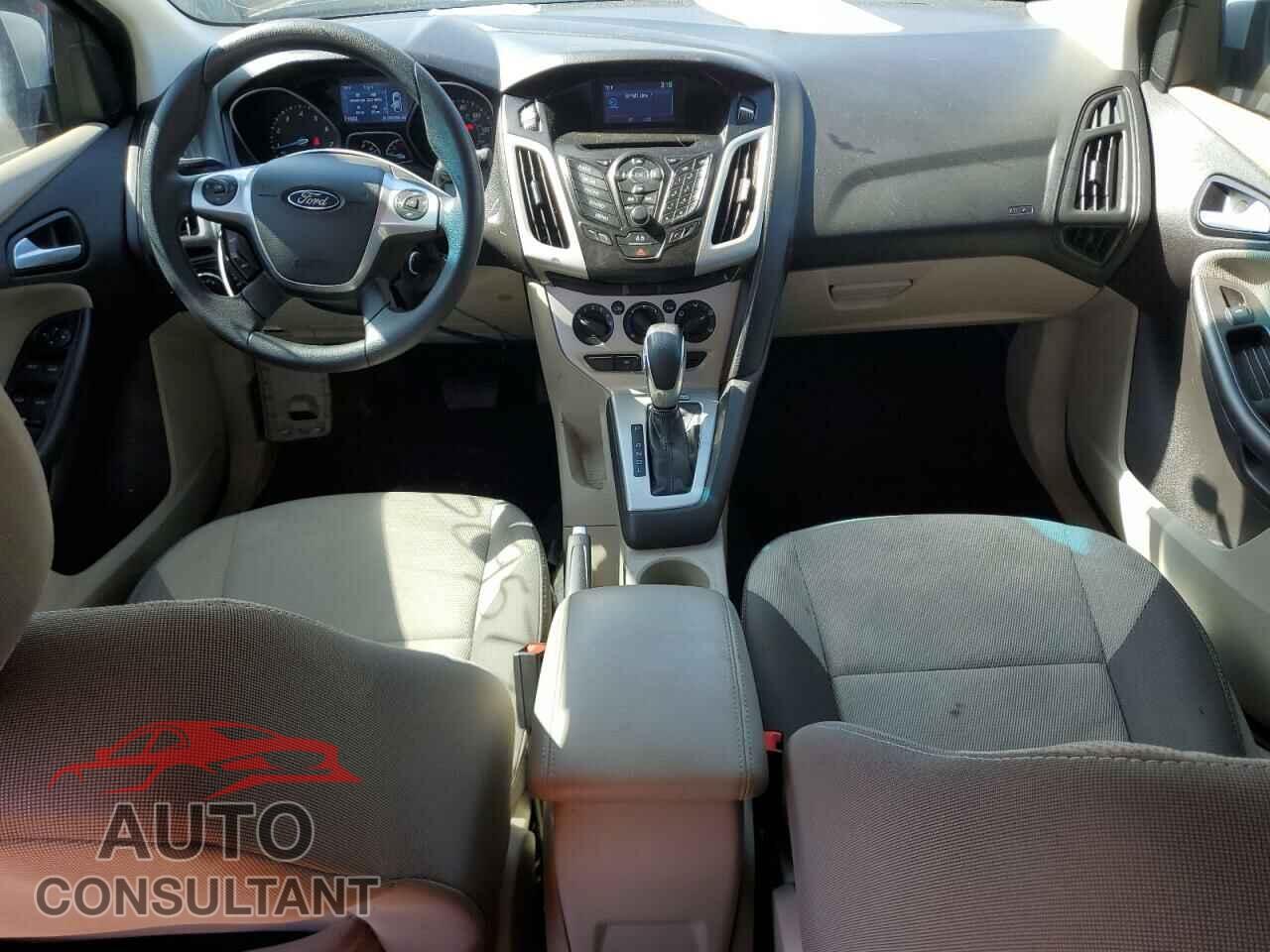 FORD FOCUS 2014 - 1FADP3F26EL259952