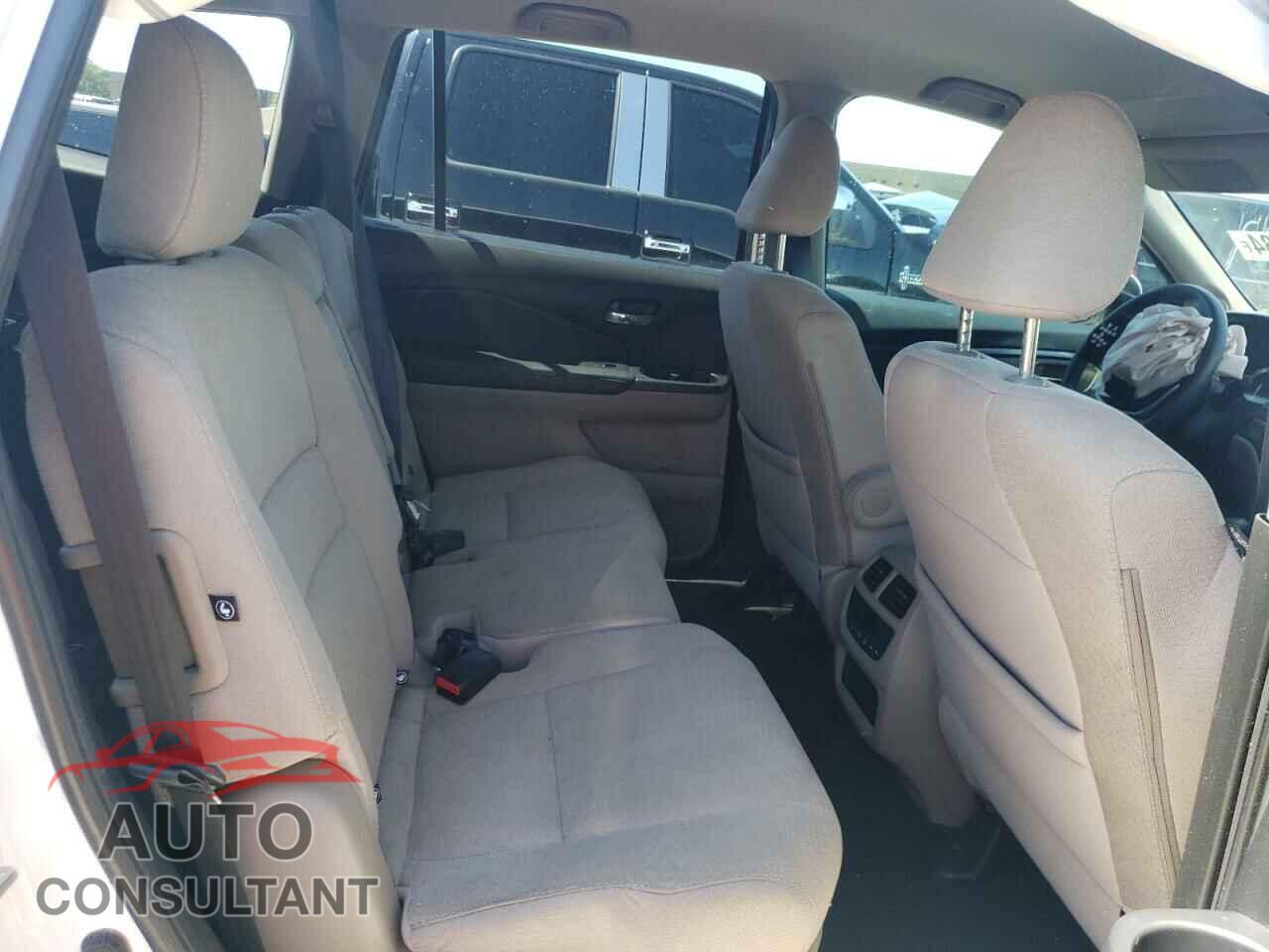 HONDA PILOT 2018 - 5FNYF5H34JB007193