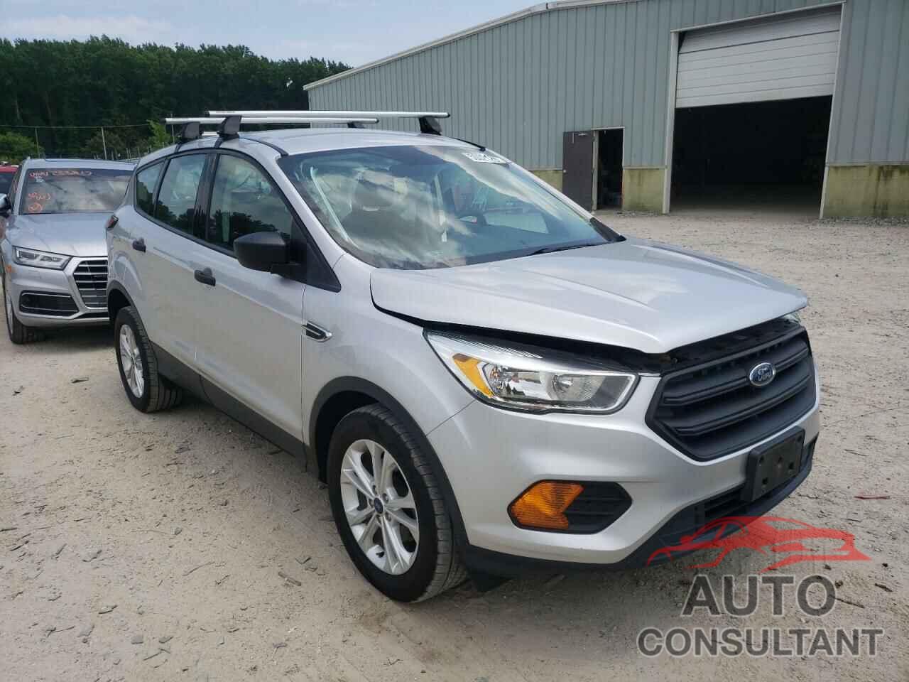 FORD ESCAPE 2017 - 1FMCU0F78HUB96873