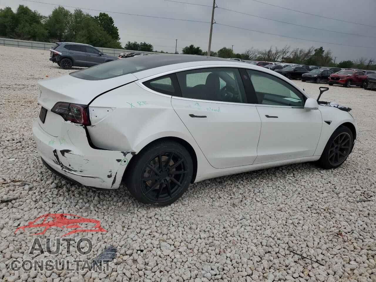TESLA MODEL 3 2020 - 5YJ3E1EA5LF645111