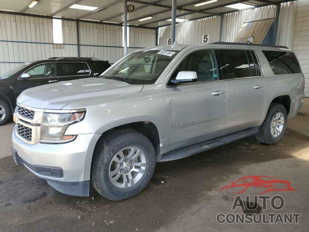 CHEVROLET SUBURBAN 2018 - 1GNSKGKC9JR129152