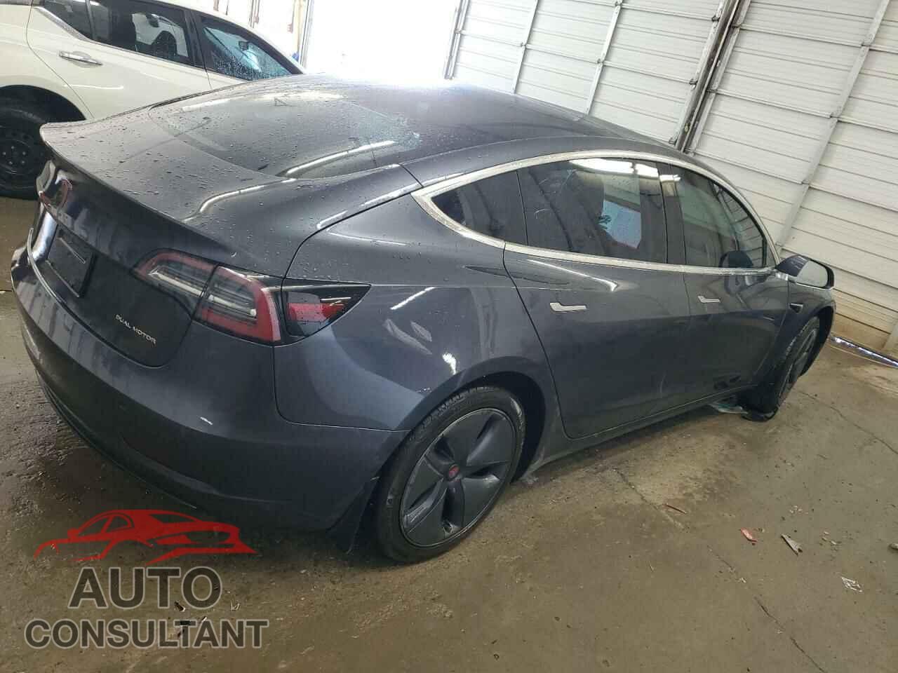 TESLA MODEL 3 2019 - 5YJ3E1EB5KF453064