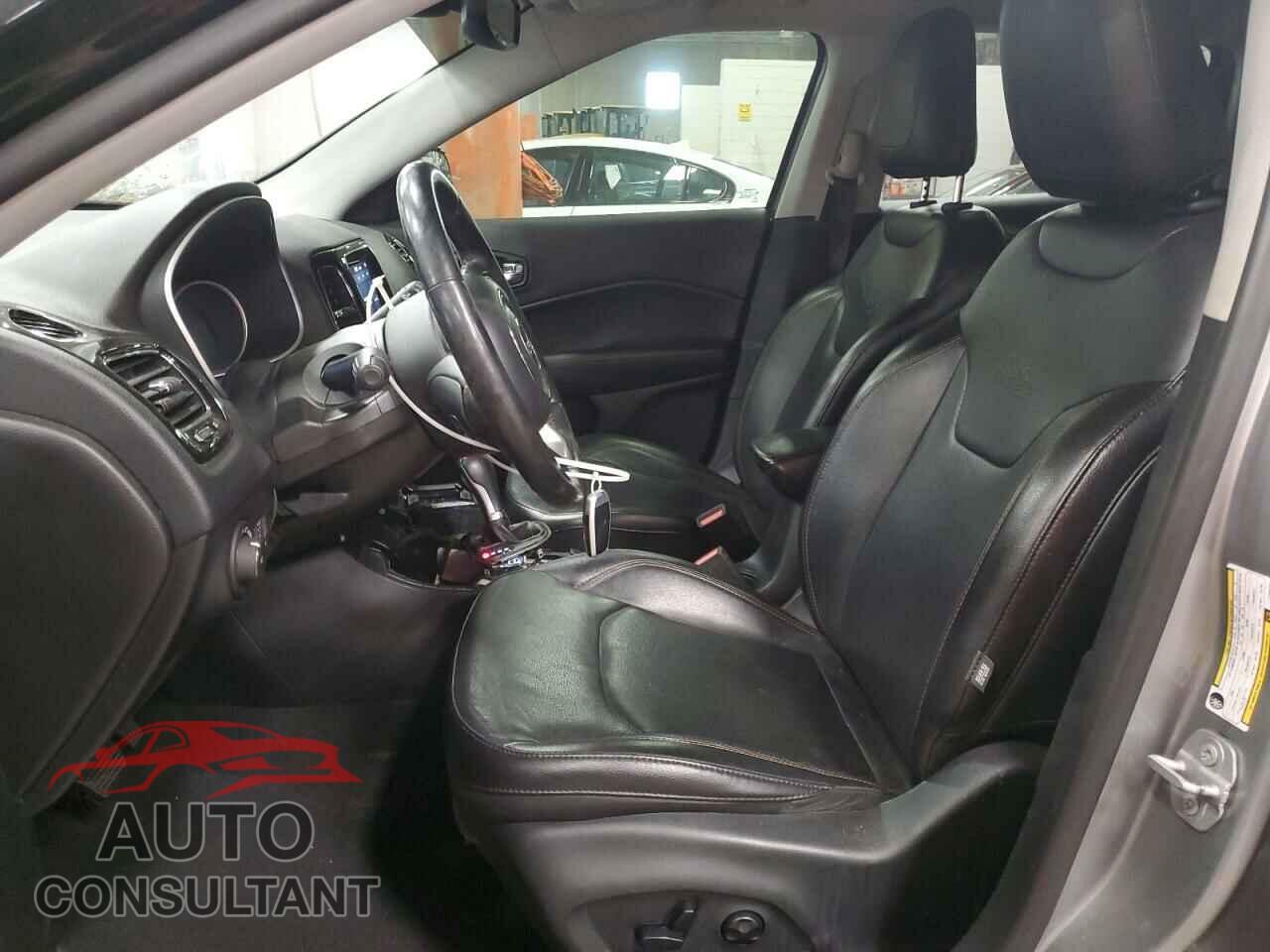 JEEP COMPASS 2020 - 3C4NJCCB4LT194010