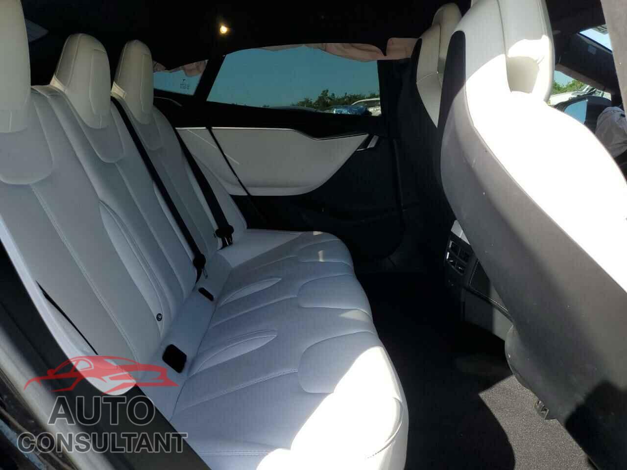 TESLA MODEL S 2017 - 5YJSA1E2XHF198749