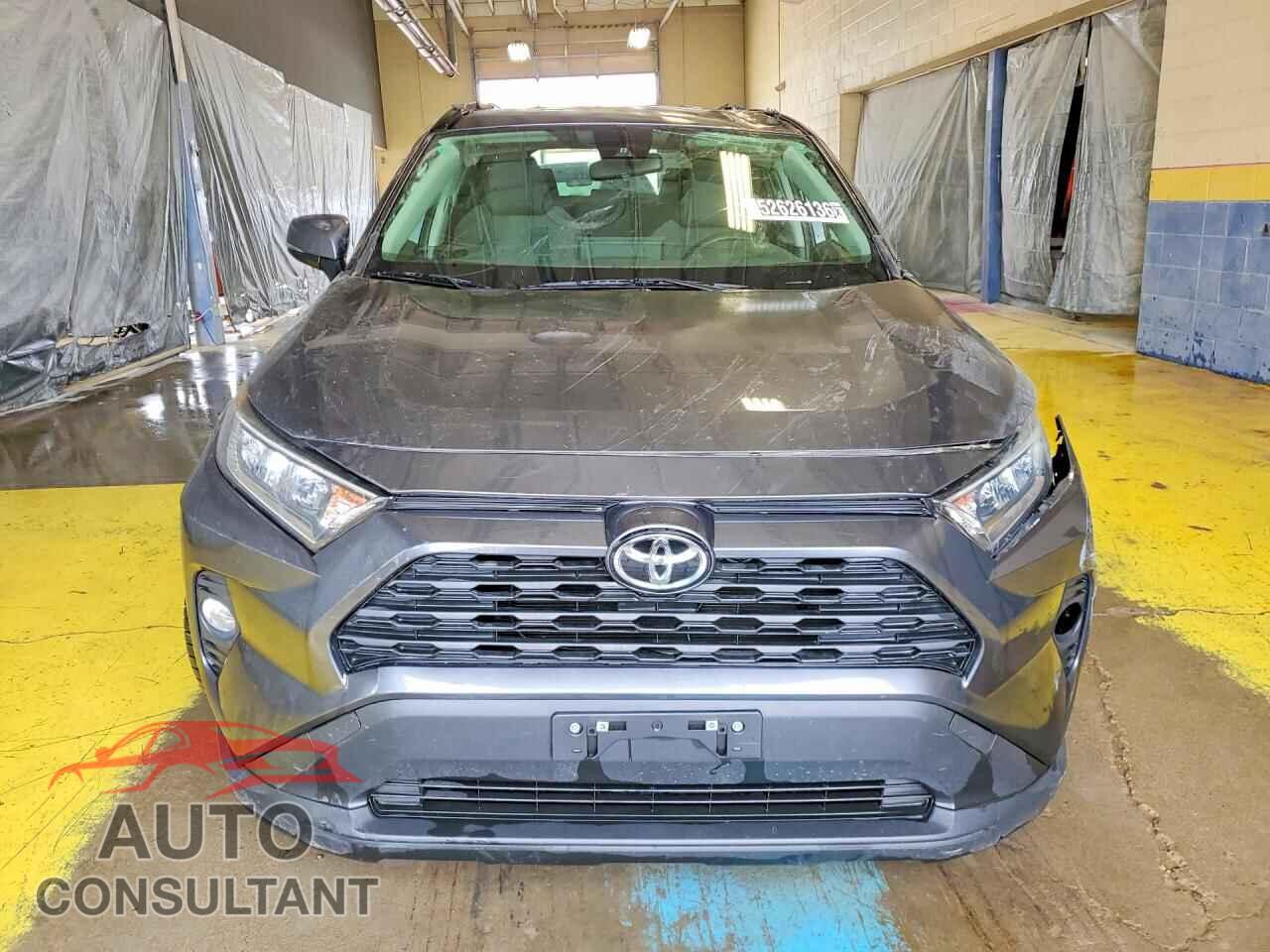 TOYOTA RAV4 2019 - JTMP1RFV0KD012454