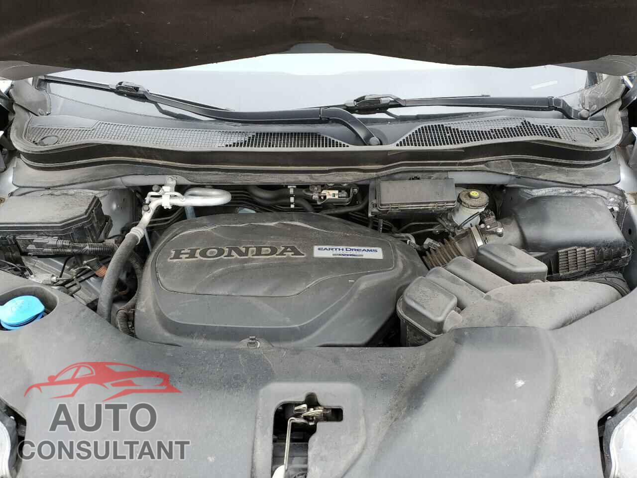 HONDA PILOT 2018 - 5FNYF5H14JB009668