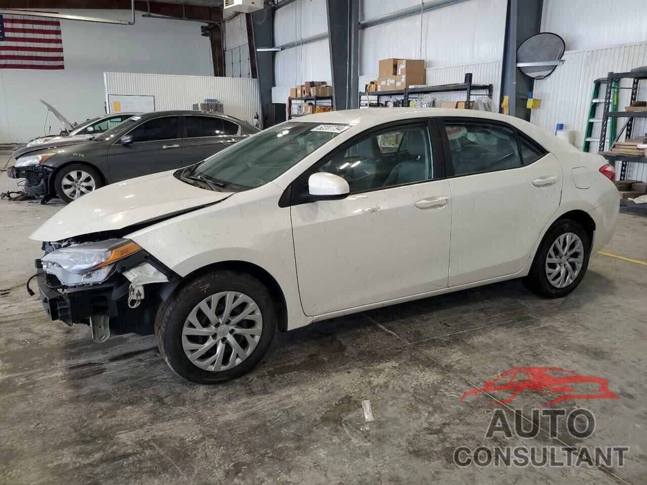 TOYOTA COROLLA 2017 - 5YFBURHE4HP574314