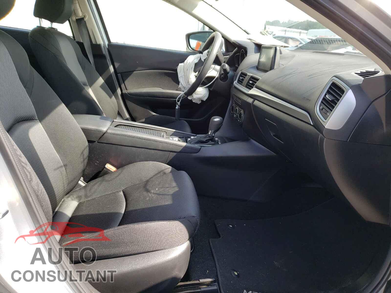MAZDA 3 2017 - 3MZBN1U72HM155386
