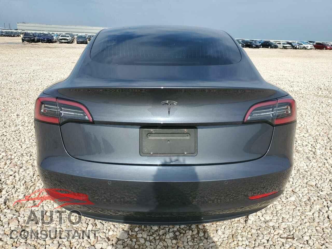 TESLA MODEL 3 2019 - 5YJ3E1EA5KF331764