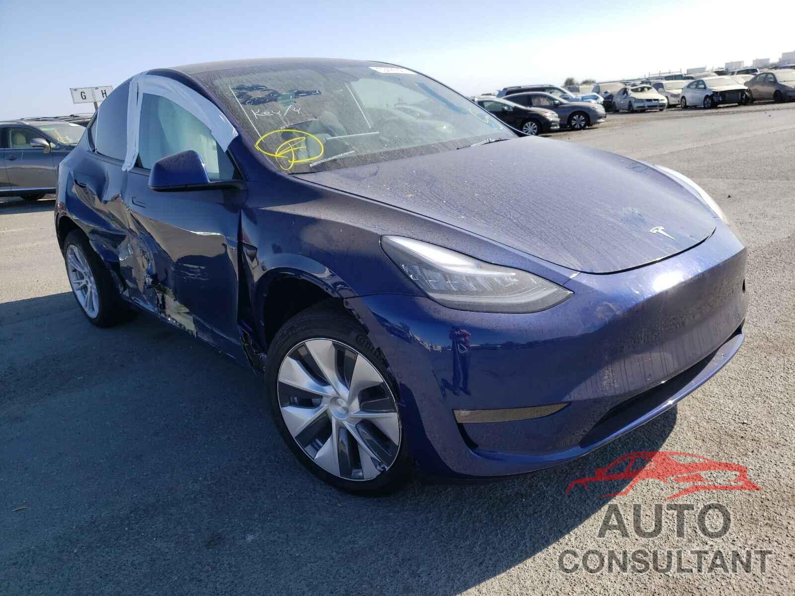 TESLA MODEL Y 2021 - 5YJYGDEE4MF215091