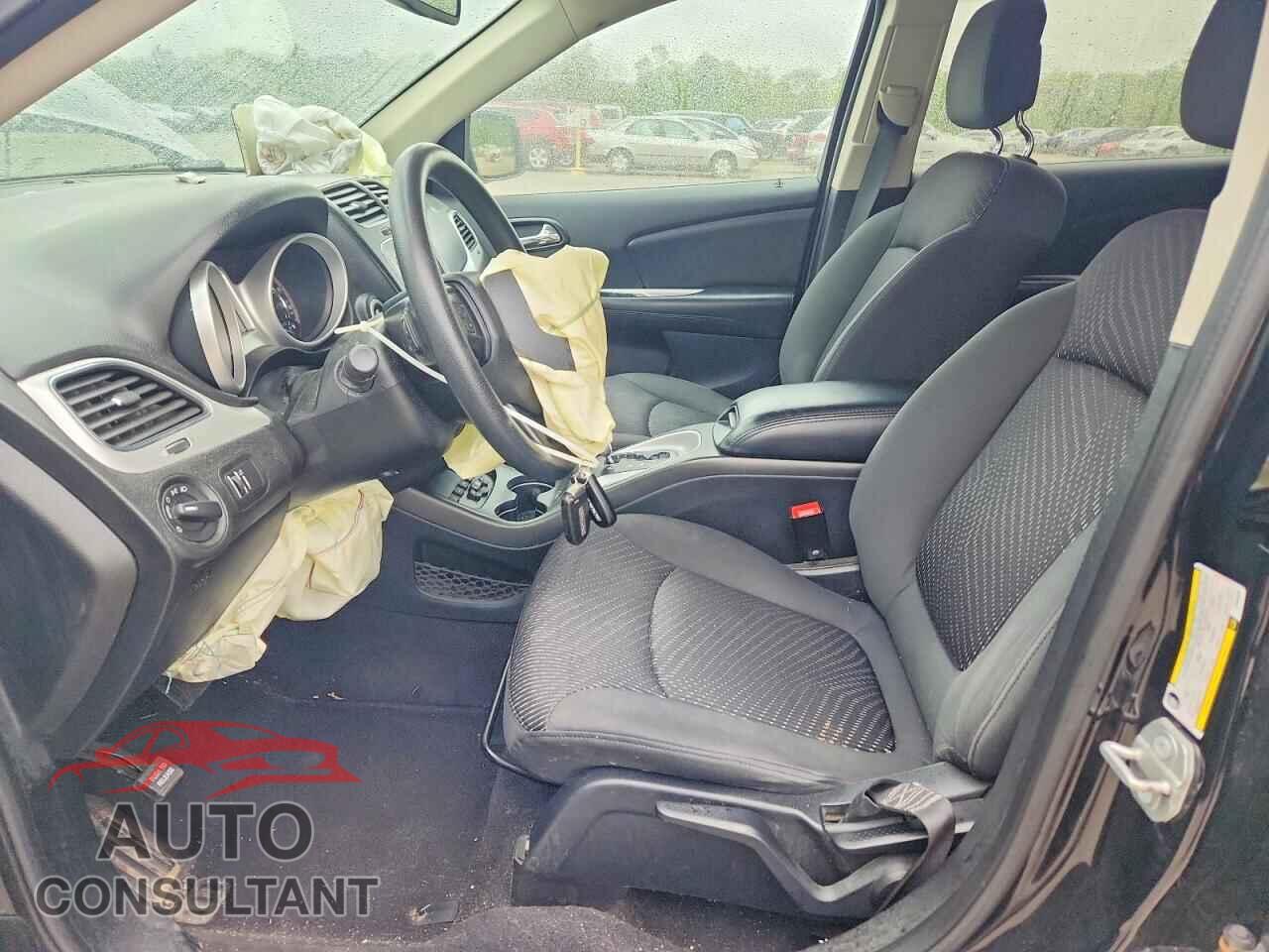 DODGE JOURNEY 2018 - 3C4PDCAB2JT524565