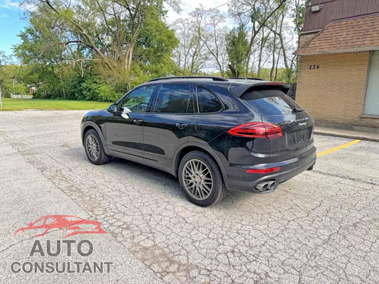 PORSCHE CAYENNE 2016 - WP1AE2A29GLA17811