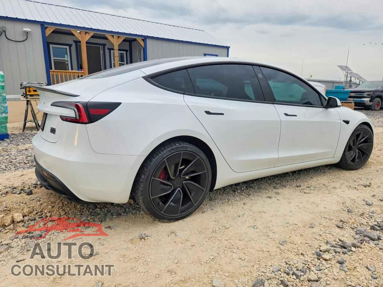TESLA MODEL 3 2024 - 5YJ3E1ET9RF820180
