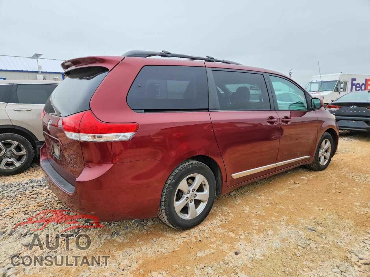 TOYOTA SIENNA 2013 - 5TDKK3DC8DS320744