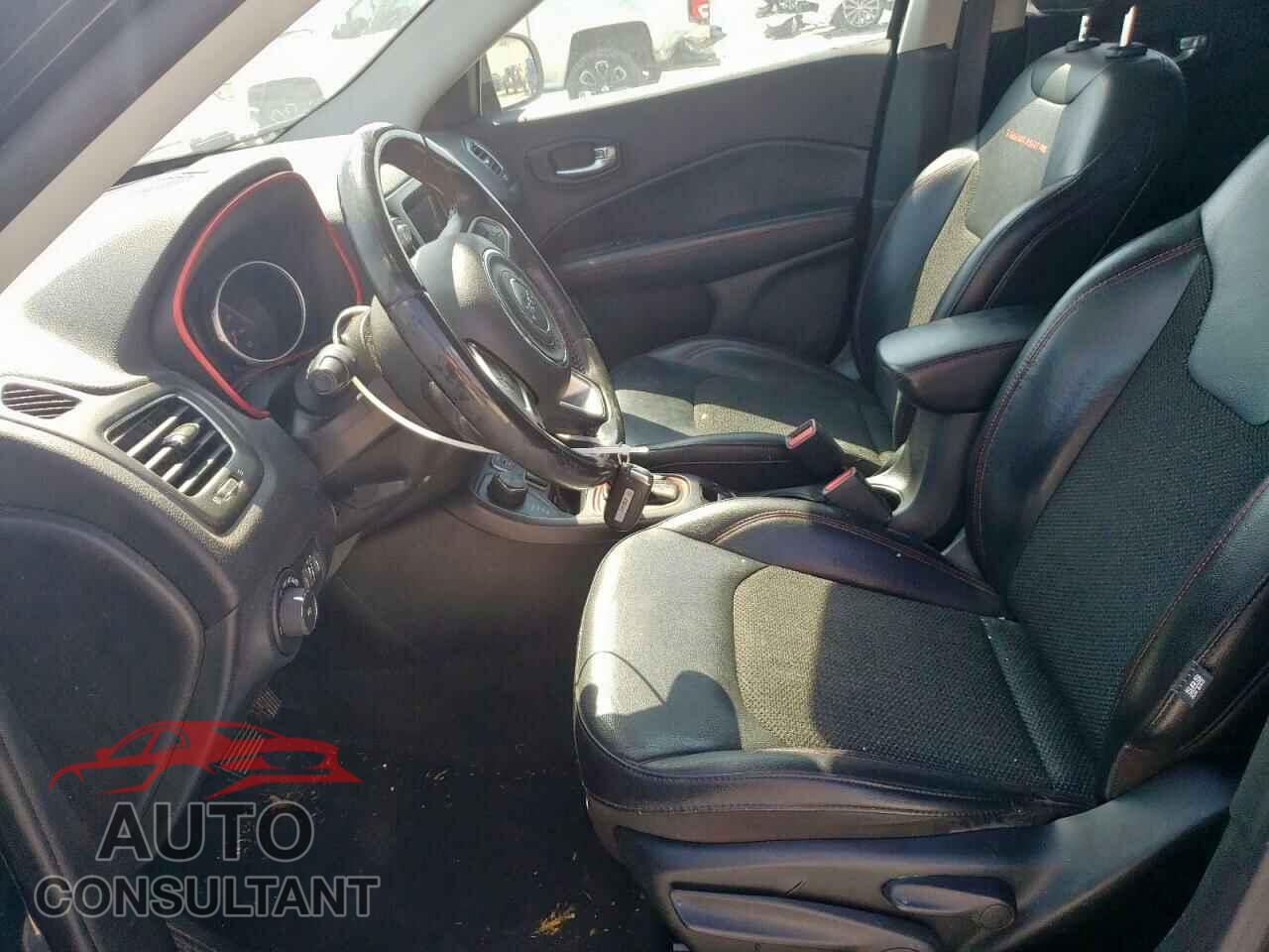 JEEP COMPASS 2019 - 3C4NJDDB2KT765576