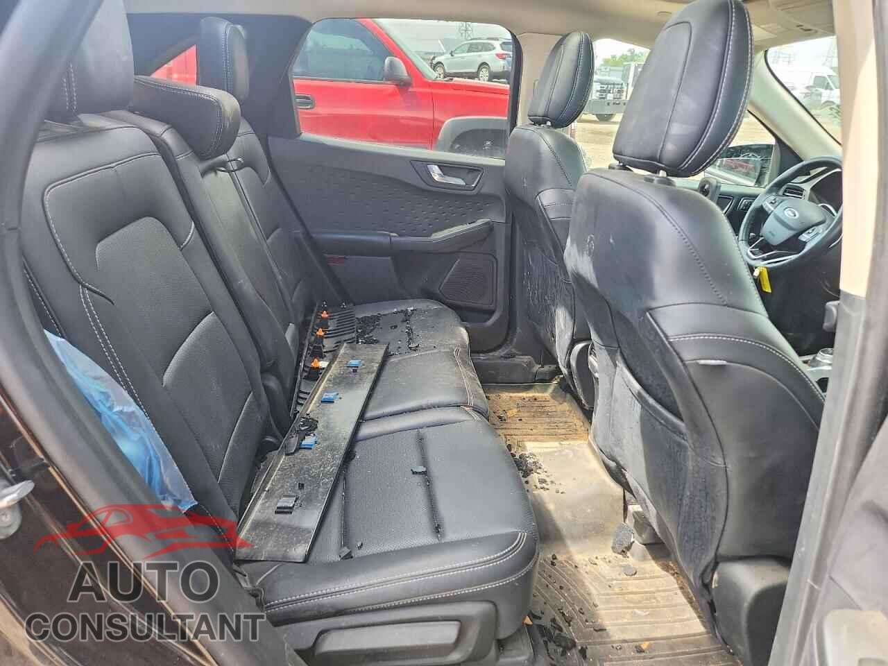FORD ESCAPE 2020 - 1FMCU0H64LUA70443