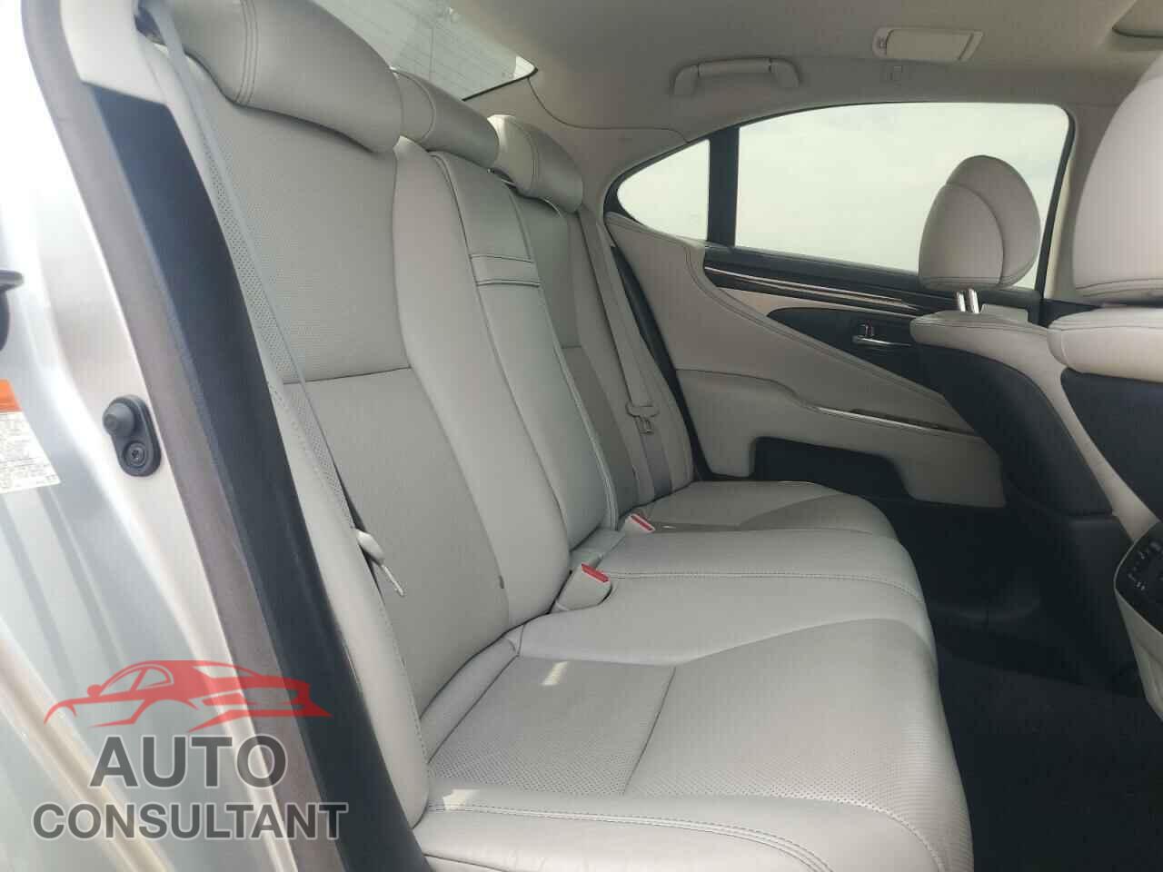 LEXUS LS460 2017 - JTHBL5EF7H5143941