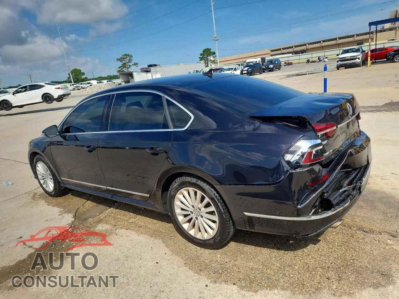 VOLKSWAGEN PASSAT 2017 - 1VWBT7A31HC007340