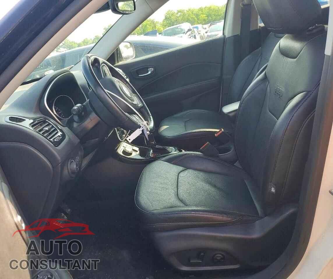 JEEP COMPASS 2021 - 3C4NJDCB2MT554852