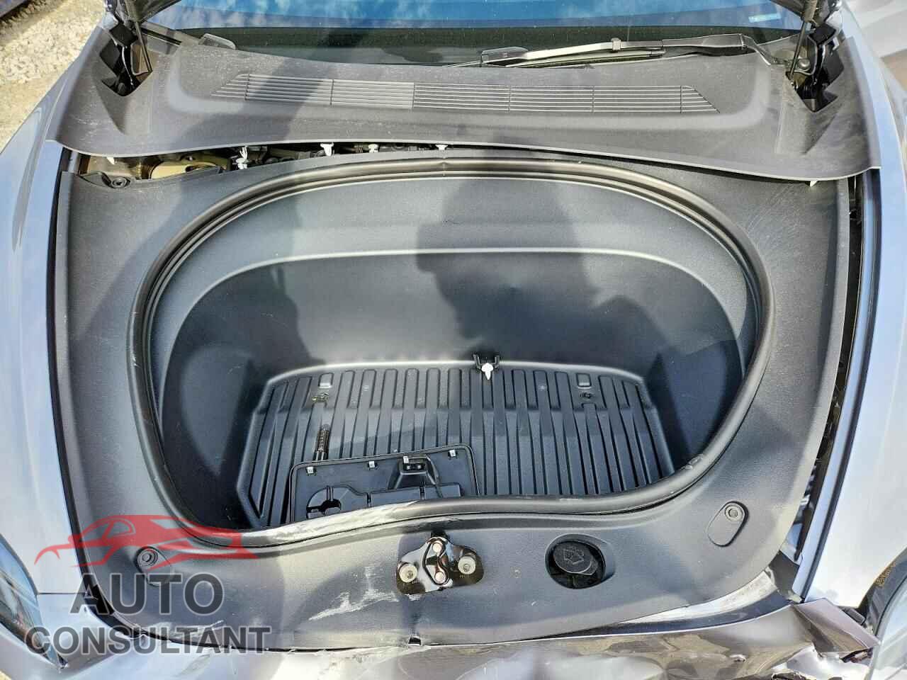 TESLA MODEL 3 2026 - 5YJ3E1EA7TF140218
