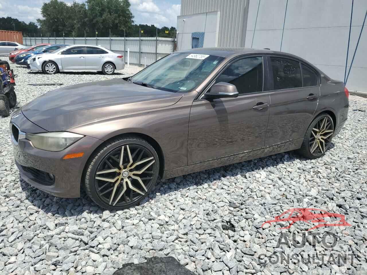 BMW 3 SERIES 2013 - WBA3C1G57DNR49322