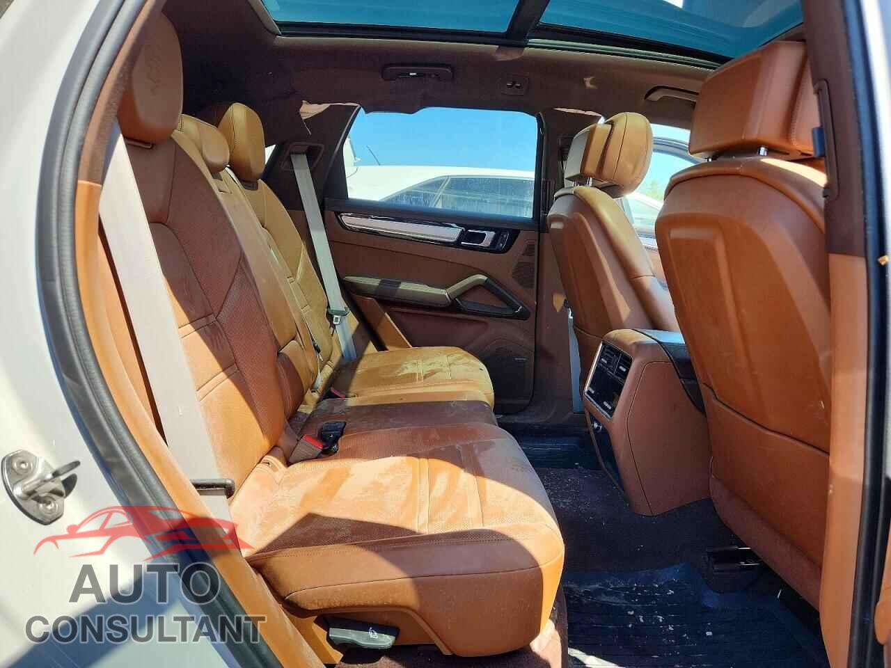 PORSCHE CAYENNE 2023 - WP1AA2AY6PDA00121