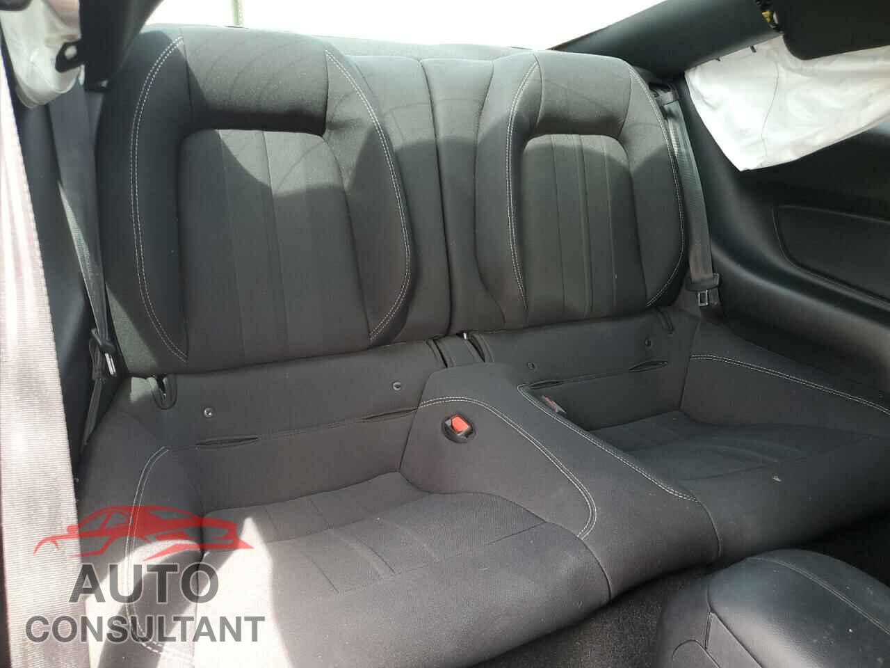 FORD MUSTANG 2021 - 1FA6P8CF8M5127792