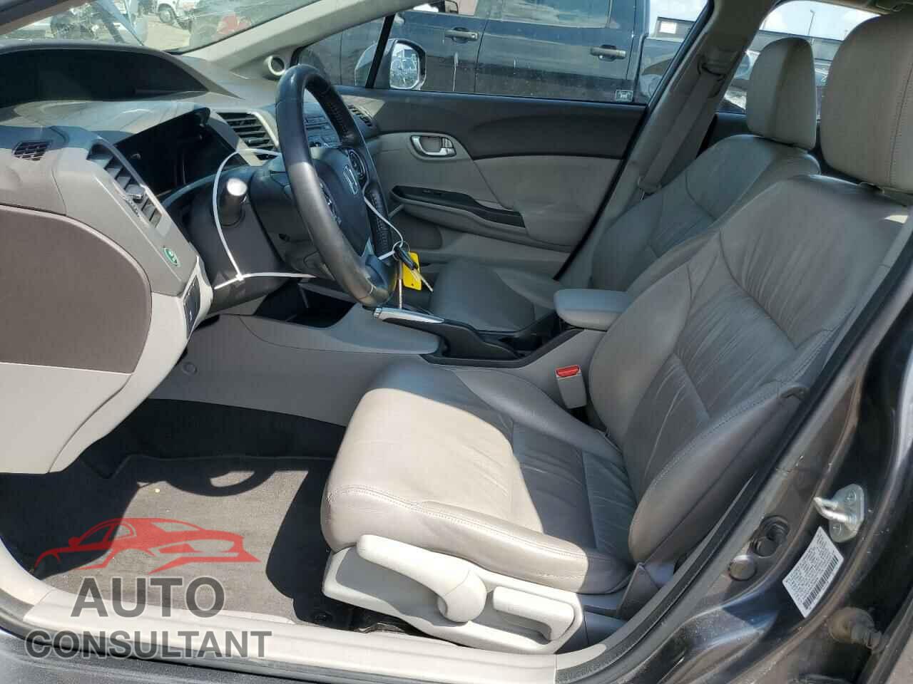 HONDA CIVIC 2012 - 2HGFB2F99CH556850