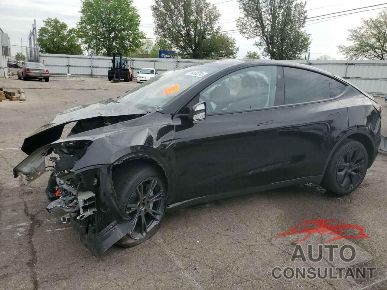 TESLA MODEL Y 2025 - 7SAYGAEE4SF260398