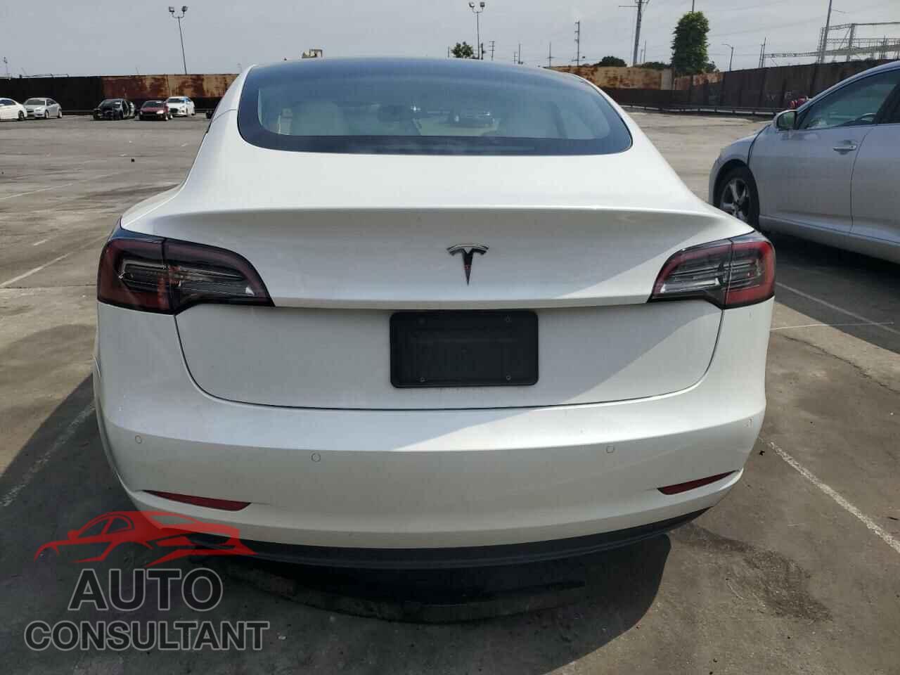 TESLA MODEL 3 2022 - 5YJ3E1EA9NF147626