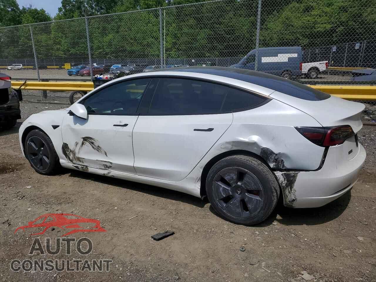 TESLA MODEL 3 2022 - 5YJ3E1EA8NF167009