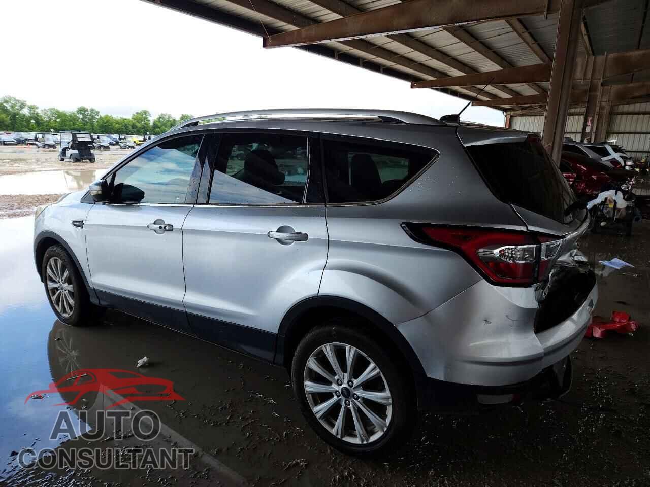 FORD ESCAPE 2017 - 1FMCU9J90HUC56335