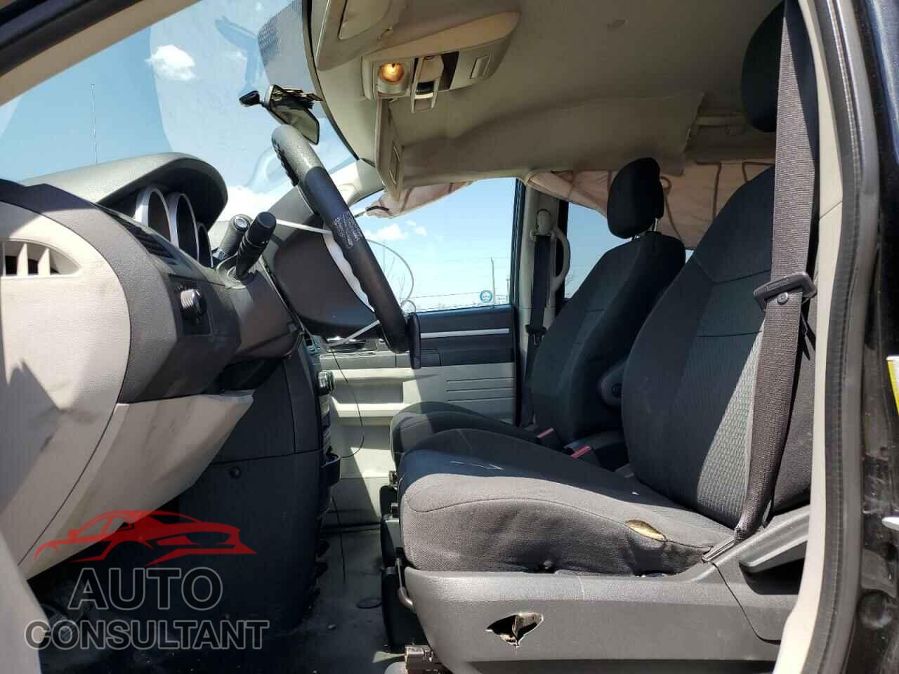 DODGE CARAVAN 2010 - 2D4RN4DE9AR498005