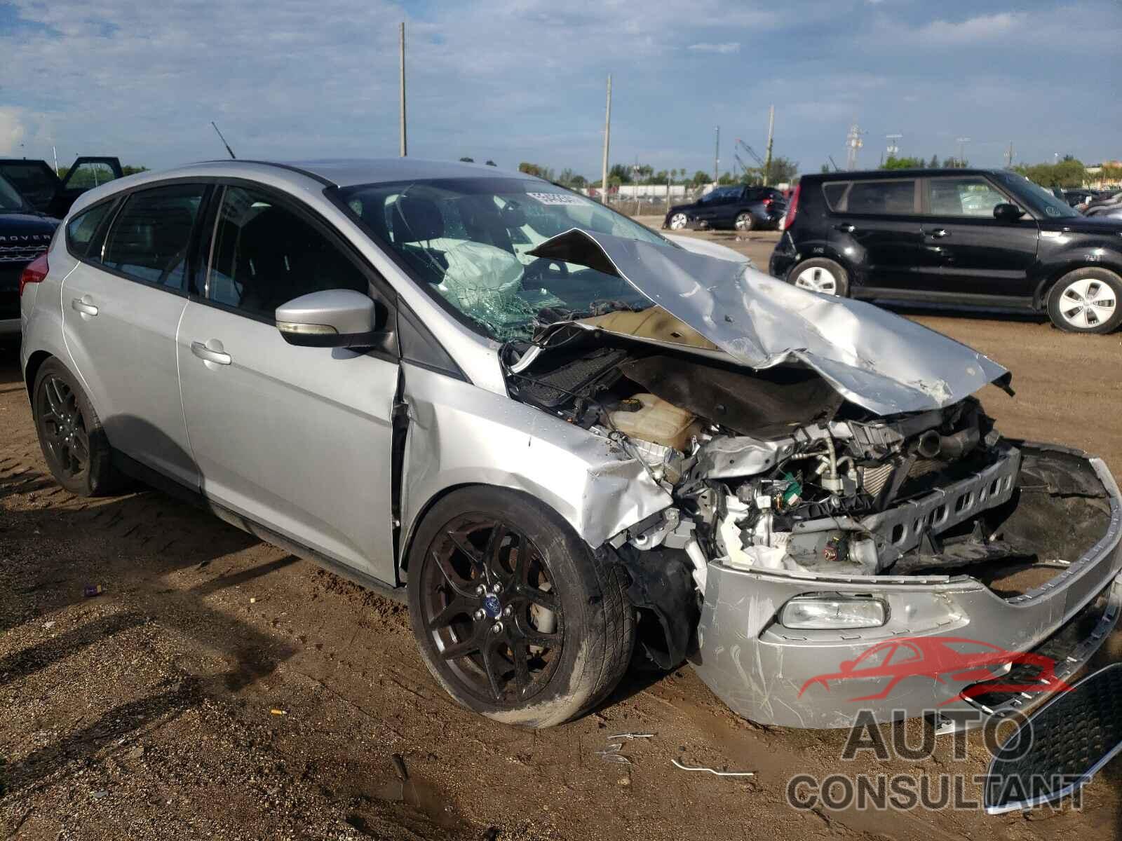 FORD FOCUS 2016 - 1FADP3K29GL239428