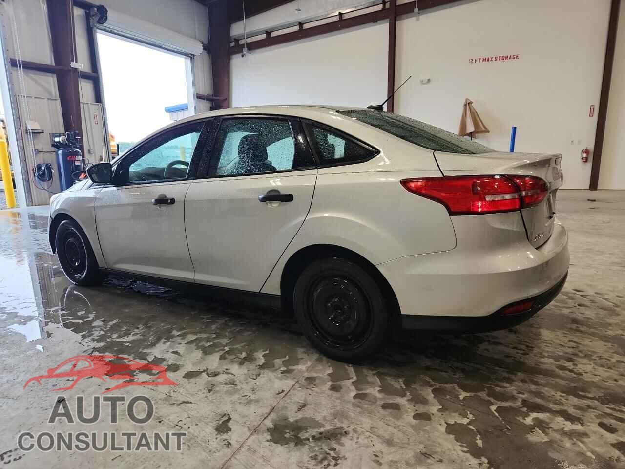 FORD FOCUS 2017 - 1FADP3E20HL220991