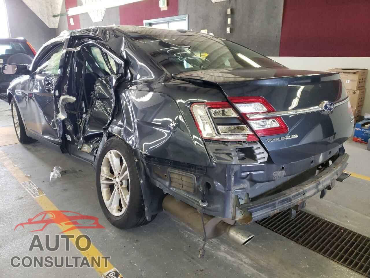 FORD TAURUS 2017 - 1FAHP2E84HG146628